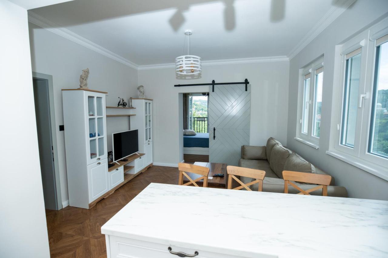 Tsarevets Panorama Apartment เวลีคอเทอร์โนโว ภายนอก รูปภาพ