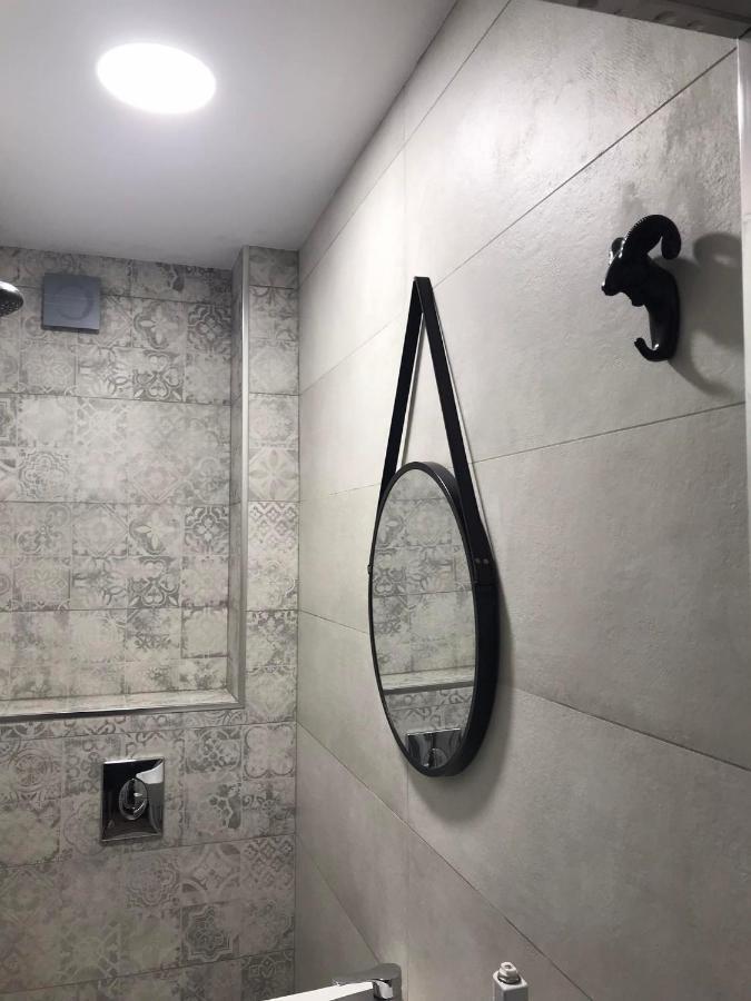 Tsarevets Panorama Apartment เวลีคอเทอร์โนโว ภายนอก รูปภาพ